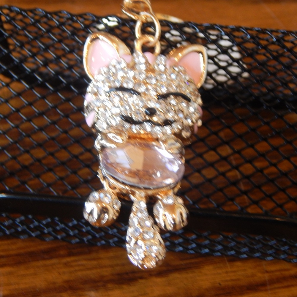 Fashion Jewelry Cat Key Chain/Holder - Picture 7 of 8